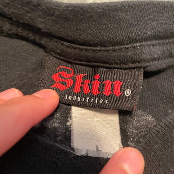Vintage Skin Industries Cross Metallic Tee Shirt Mens Large Vintage 90s Y2K - Picture 3 of 8